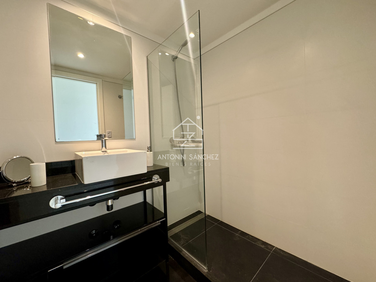 Apartamento ID.2471 - Apartamento en venta de 3 suites, en Aidy Grill, edificio Art Tower