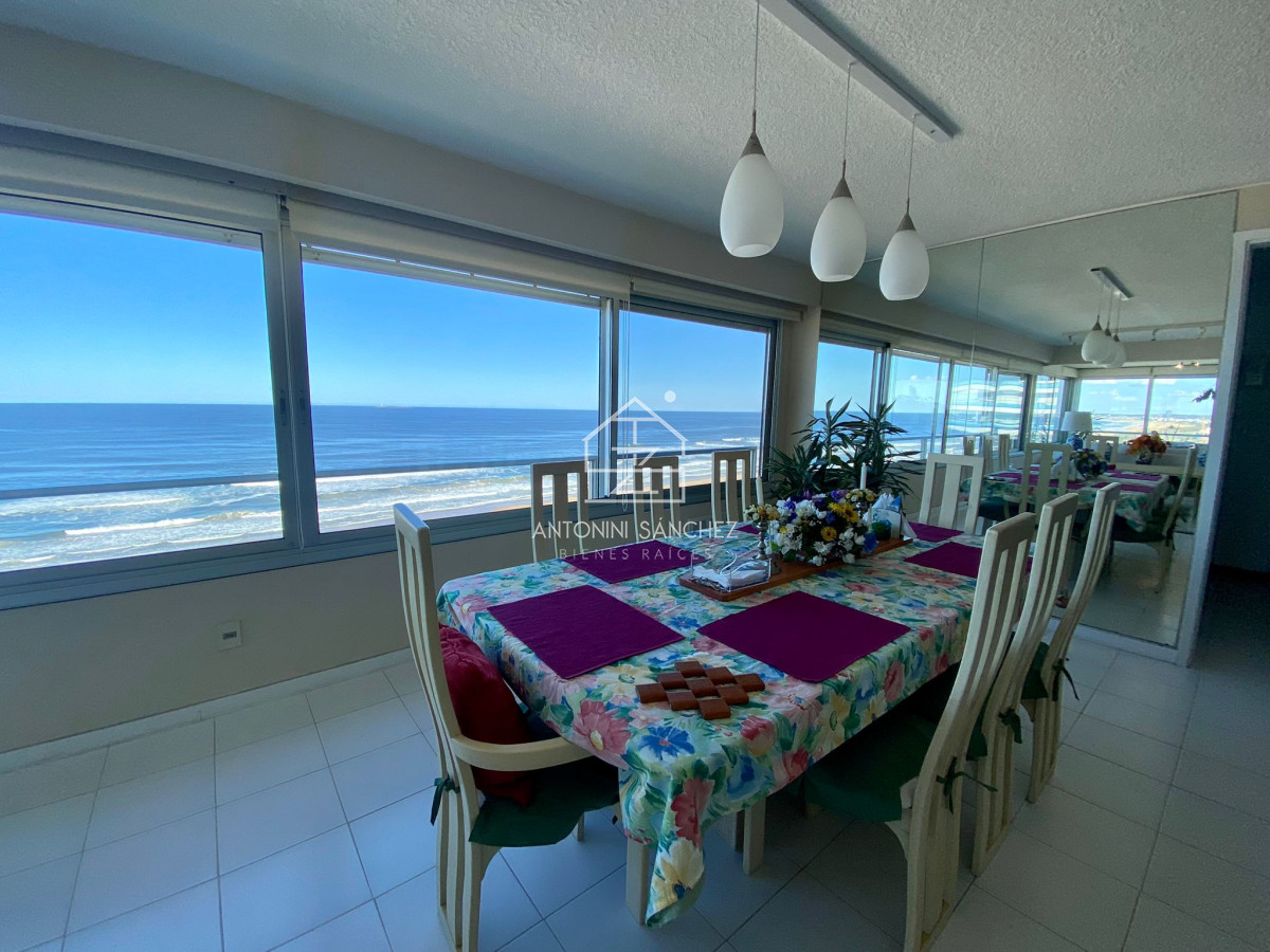 Apartamento ID.1406 - Apartamento en alquiler temporal, de 3 dormitorios en playa brava! 