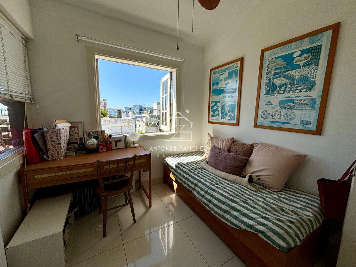 Apartamento ID.1569 - Apartamento en venta de 2 dormitorios, en peninsula.