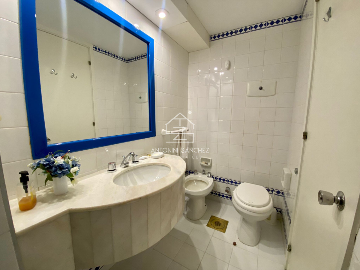 Apartamento ID.1406 - Apartamento en alquiler temporal, de 3 dormitorios en playa brava! 