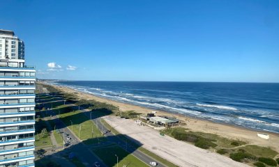 Apartamento en alquiler temporal, de 3 dormitorios en playa brava!