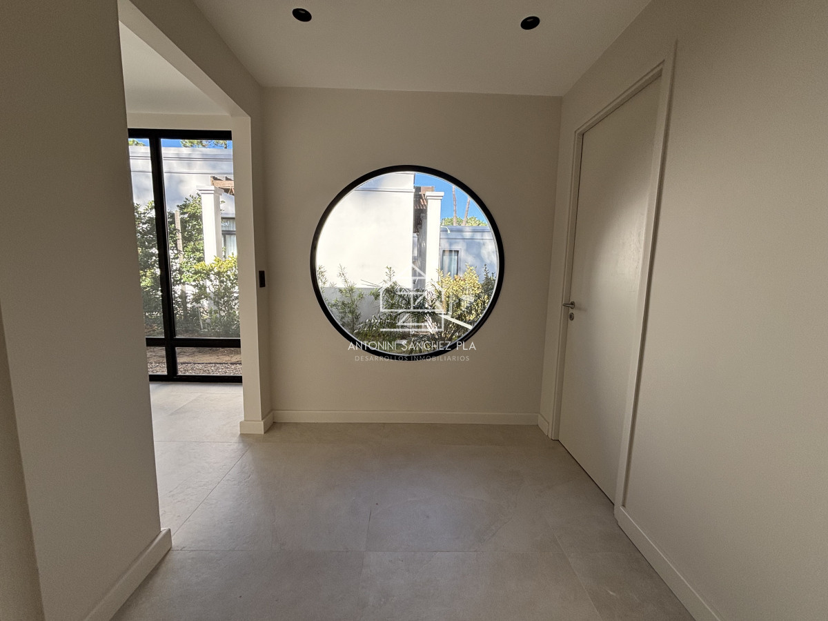 Casa ID.4651 - Venta casa de 4 dormitorios en Rincón del Indio, Barrio Privado Noreste Residences