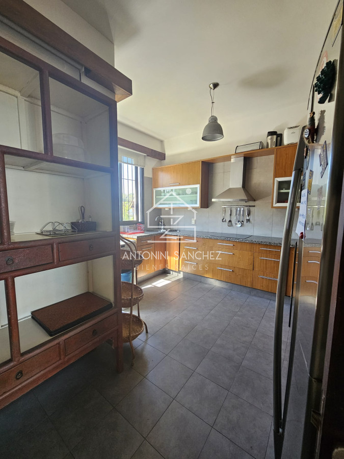 Casa ID.2784 - Alquiler temporada casa de 5 dormitorios en playa Mansa.