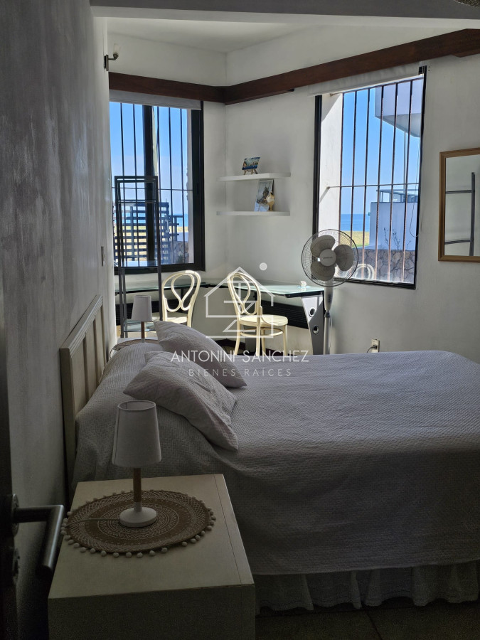 Casa ID.2784 - Alquiler temporada casa de 5 dormitorios en playa Mansa.