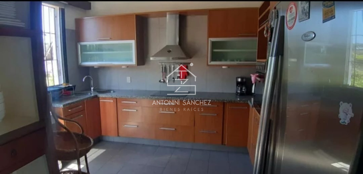 Casa ID.2784 - Alquiler temporada casa de 5 dormitorios en playa Mansa.