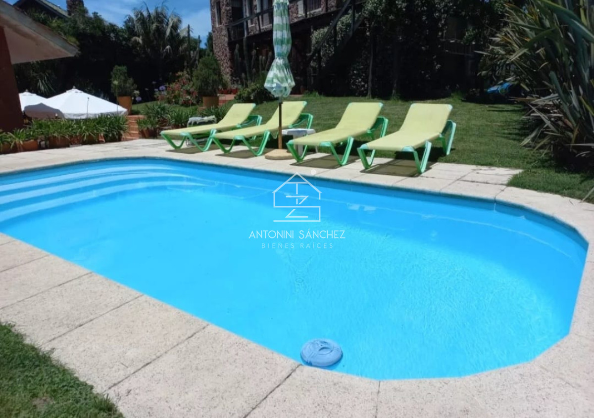 Casa ID.2784 - Alquiler temporada casa de 5 dormitorios en playa Mansa.