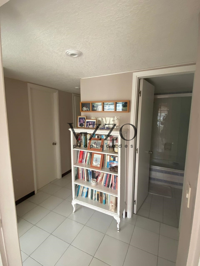 Apartamento ID.863/Apartamento-en-alquiler,-de-3-dormitorios,-en-playa-brava,-frente-al-mar!- - Apartamento en alquiler, de 3 dormitorios, en playa brava, frente al mar! 