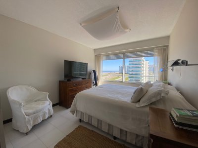 Apartamento ID.863/Apartamento-en-alquiler,-de-3-dormitorios,-en-playa-brava,-frente-al-mar!- - Apartamento en alquiler, de 3 dormitorios, en playa brava, frente al mar! 