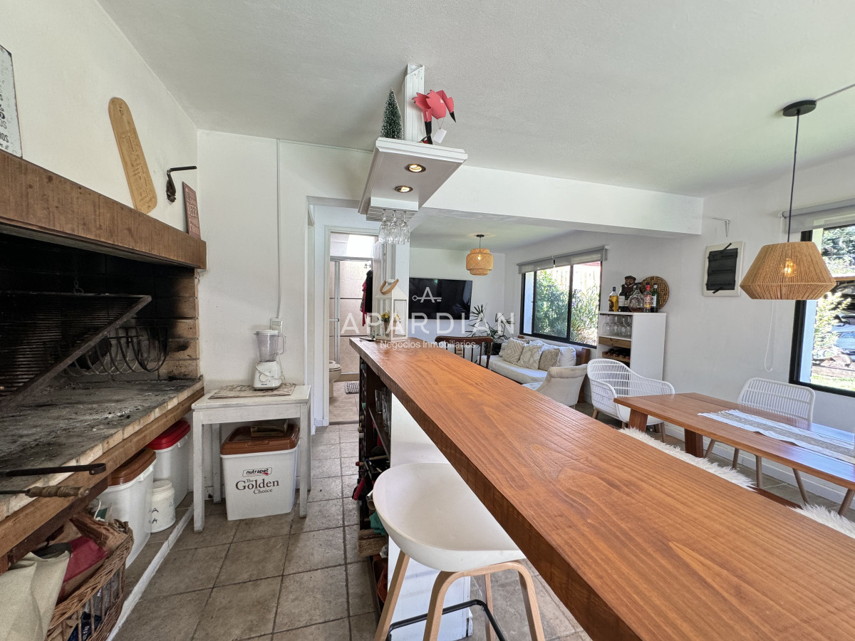 Casa ID.21097898 - Casa en venta, de 3 dormitorios, en zona Cantegril 