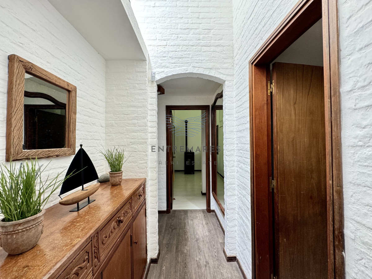 Casa ID.107 - Casa en venta, de 3 dormitorios, en zona Cantegril 