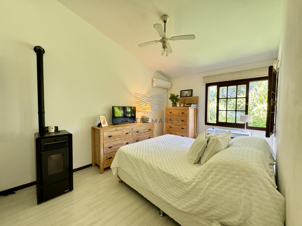Casa ID.107 - Casa en venta, de 3 dormitorios, en zona Cantegril 