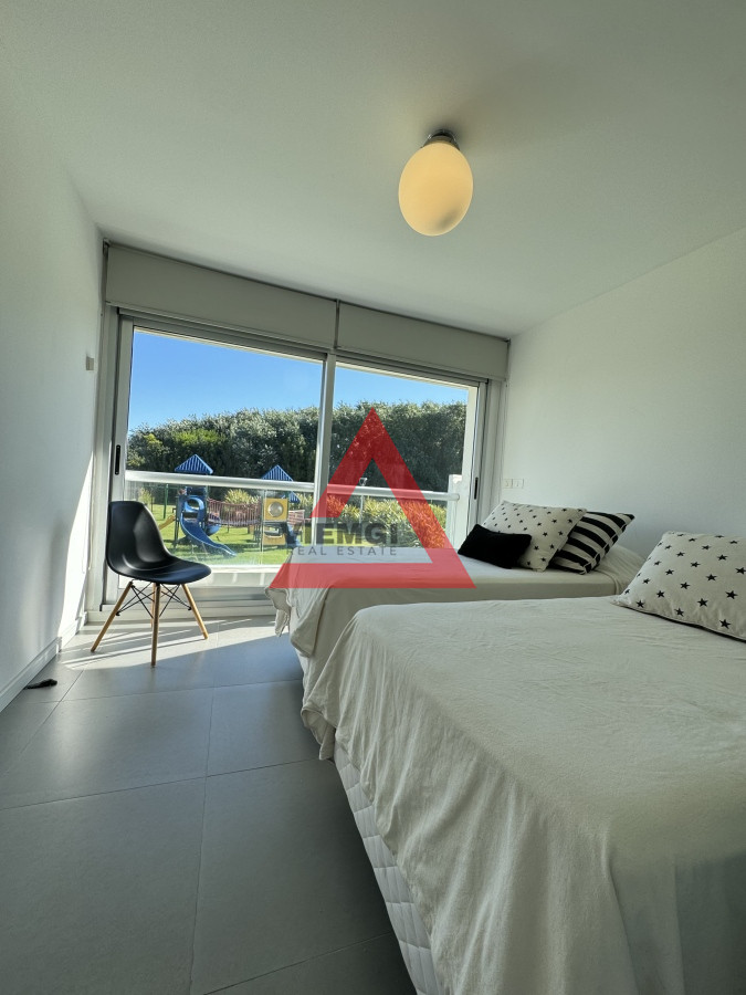 Apartamento ID.170 - Apartamento en venta de 2 dormitorios en playa Brava, complejo Silente.