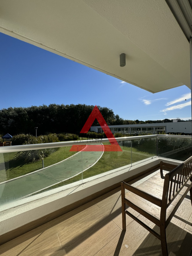 Apartamento ID.170 - Apartamento en venta de 2 dormitorios en playa Brava, complejo Silente.