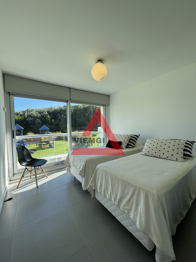 Apartamento ID.170 - Apartamento en venta de 2 dormitorios en playa Brava, complejo Silente.