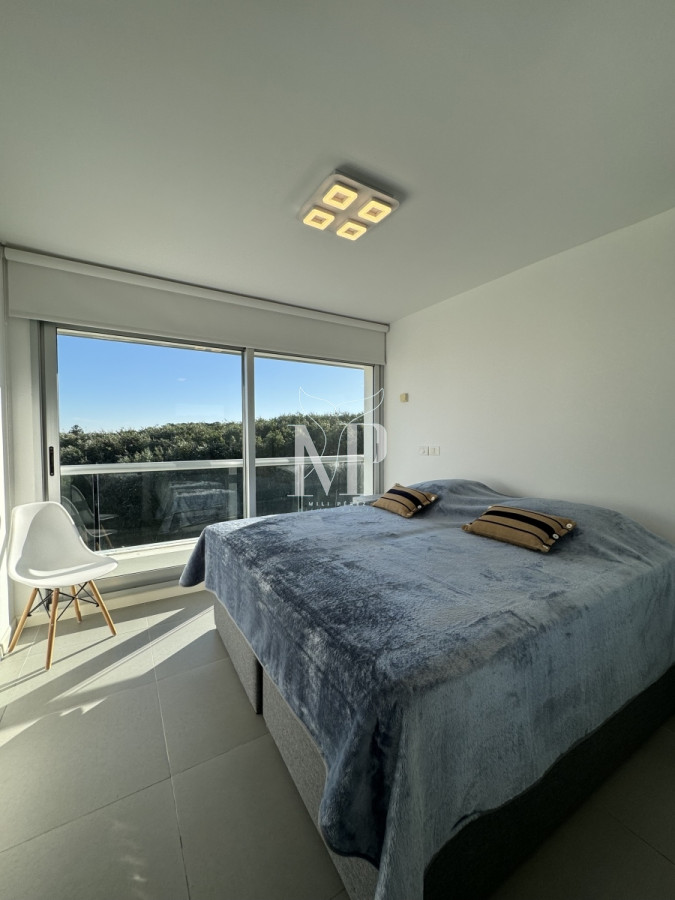 Apartamento ID.22 - Penthouse en venta, de 3 dormitorios en suite, en Playa Brava