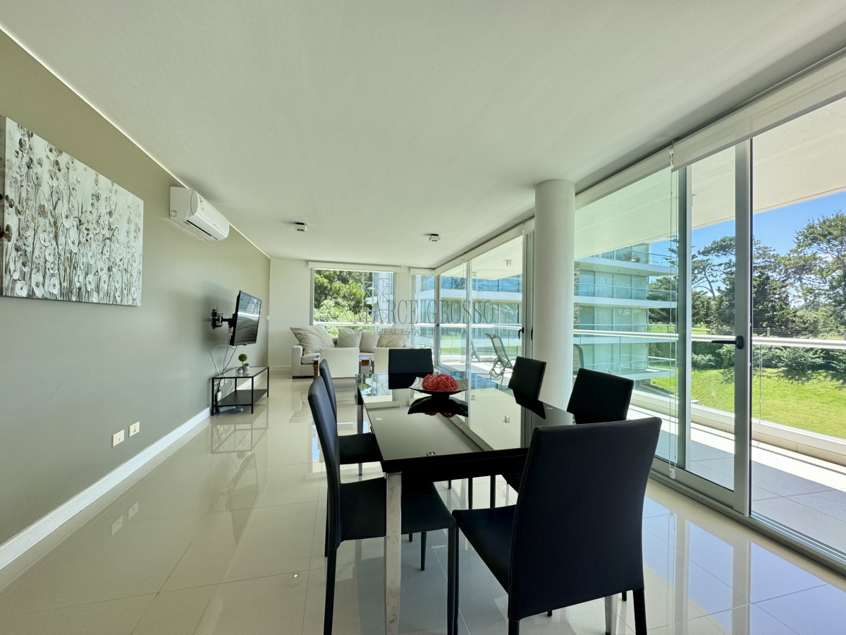 Apartamento ID.133 - Venta apartamento de 3 dormitorios en Playa Brava 