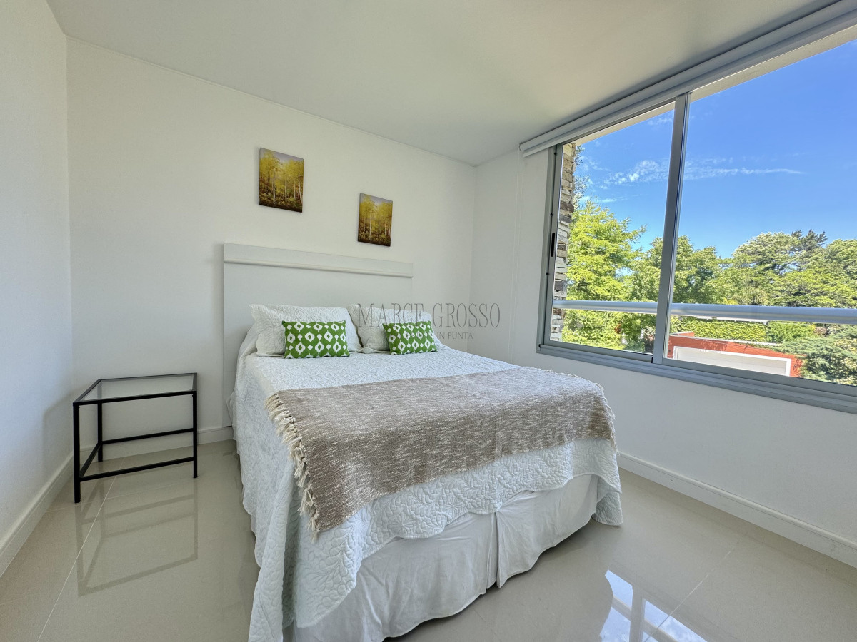 Apartamento ID.133 - Venta apartamento de 3 dormitorios en Playa Brava 