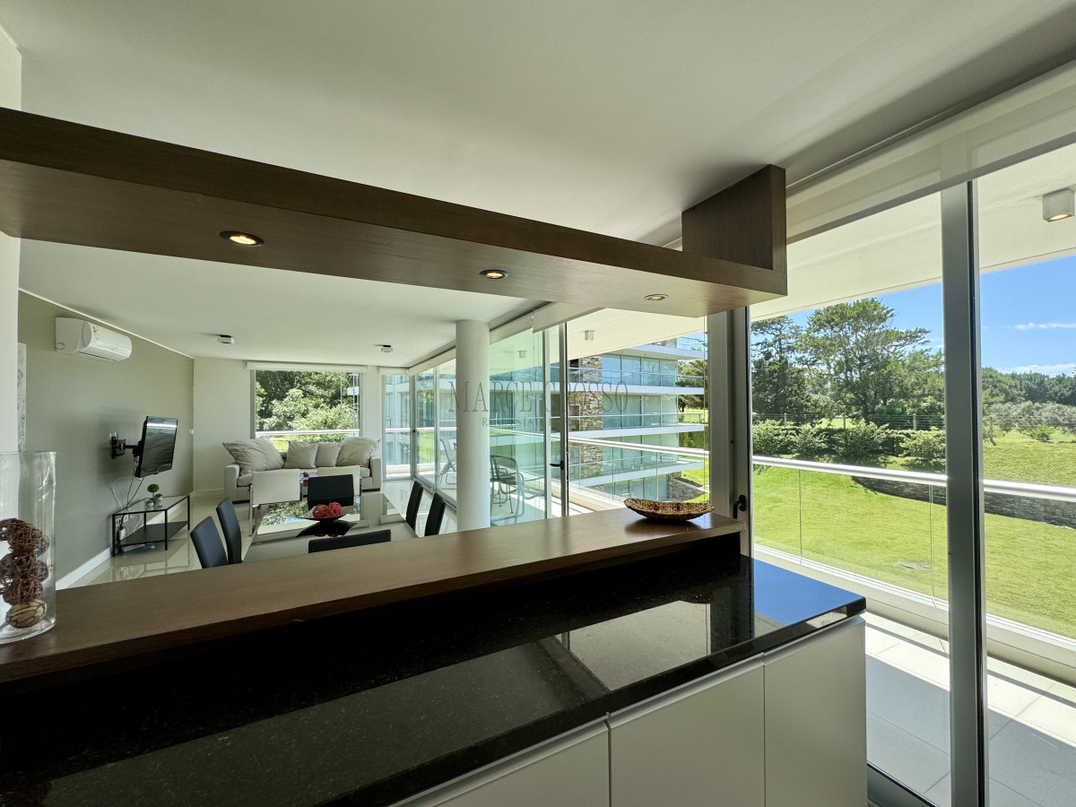 Apartamento ID.133 - Venta apartamento de 3 dormitorios en Playa Brava 