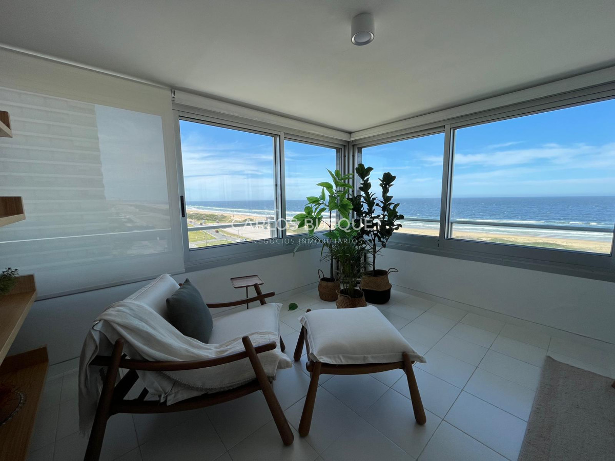 Apartamento ID.398 - Apartamento en alquiler, de 3 dormitorios, zona brava, frente al mar! 
