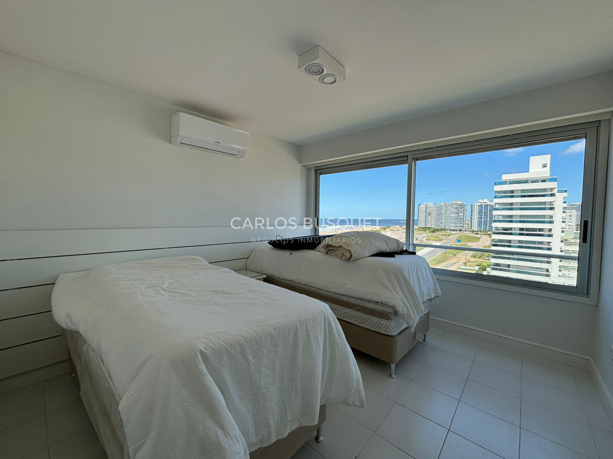 Apartamento ID.445 - Apartamento en alquiler temporal, de 3 dormitorios. en zona brava!