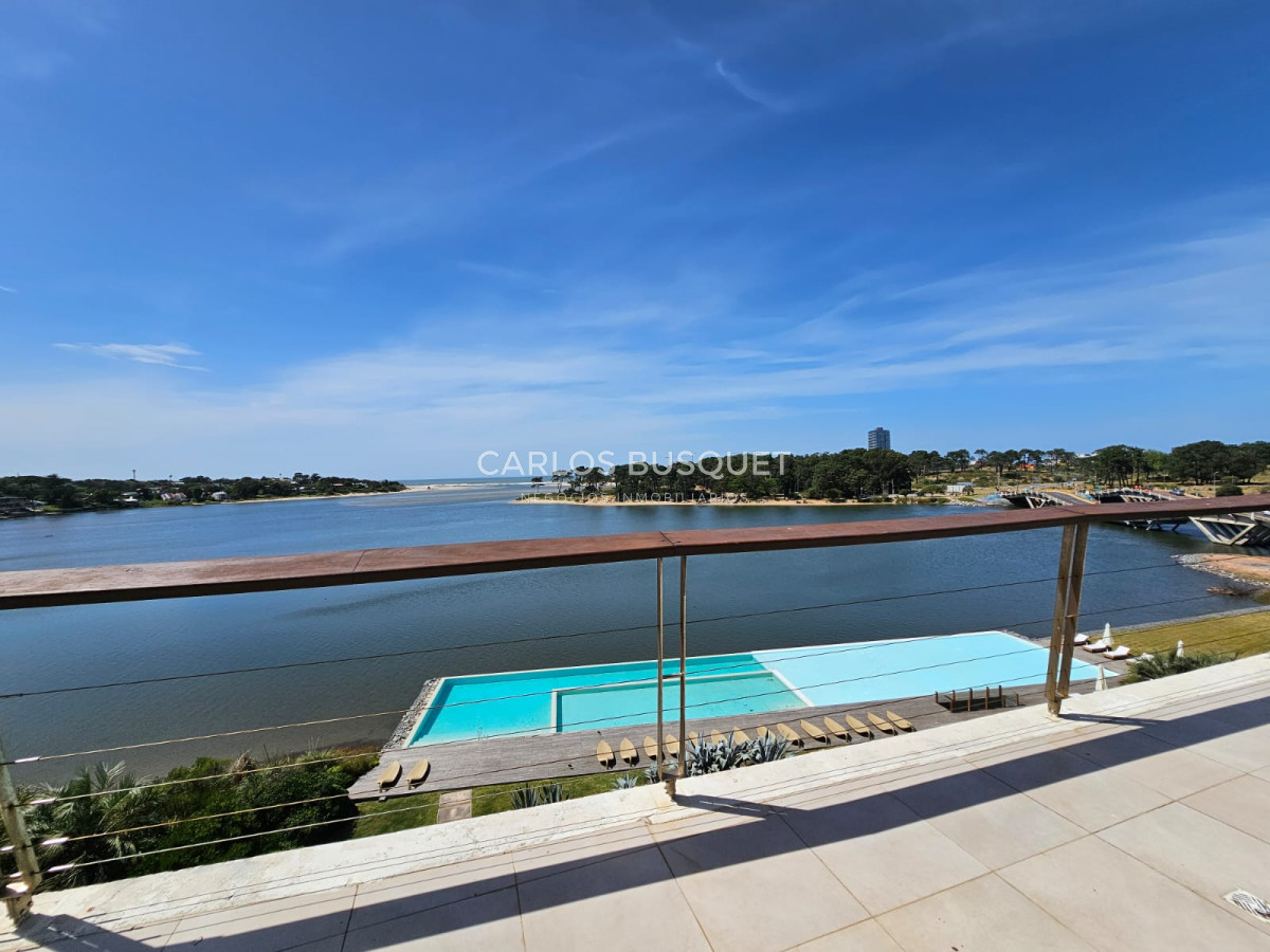 Espectacular apartamento  Penthouse en Delamar La Barra en alquiler temporal y venta - CBI1421A