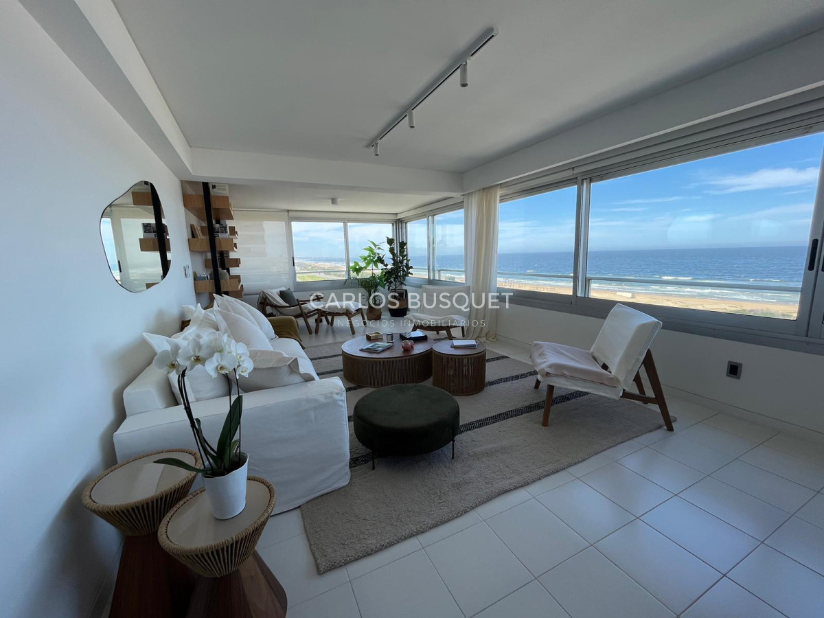 Apartamento ID.398 - Apartamento en alquiler, de 3 dormitorios, zona brava, frente al mar! 