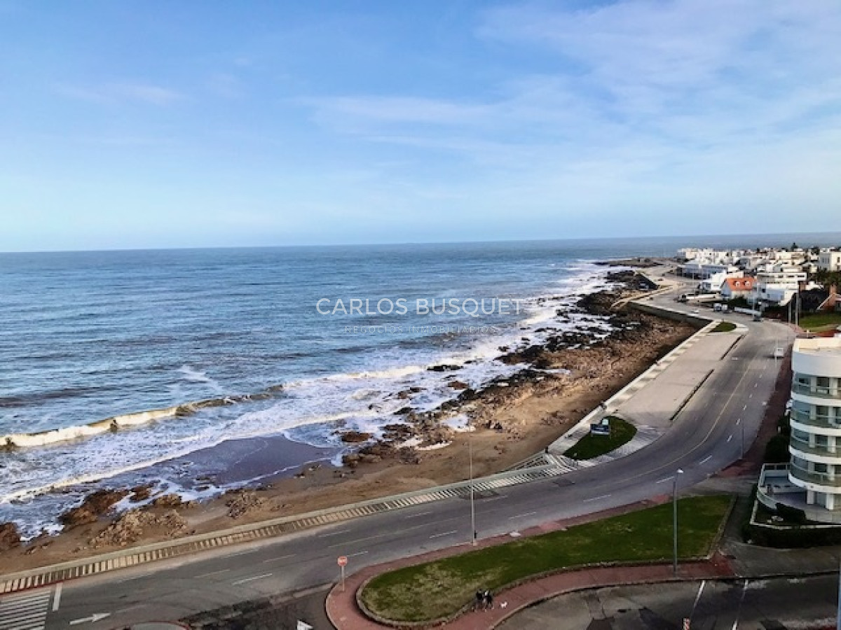 Venta apartamento de 3 dormitorios en península, vista al mar!  - CBI62A
