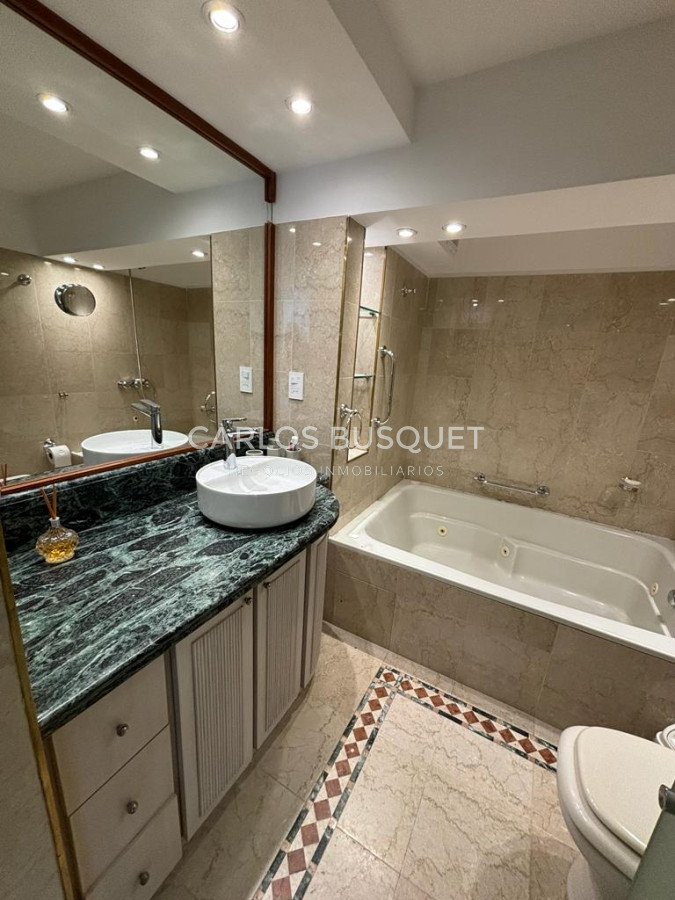 Apartamento ID.445 - Apartamento en alquiler temporal, de 3 dormitorios. en zona brava!