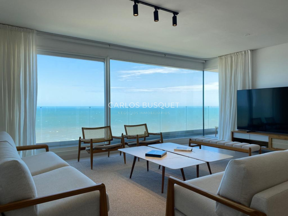 Alquiler temporal apartamento 3 suites playa brava  - CBI1692A