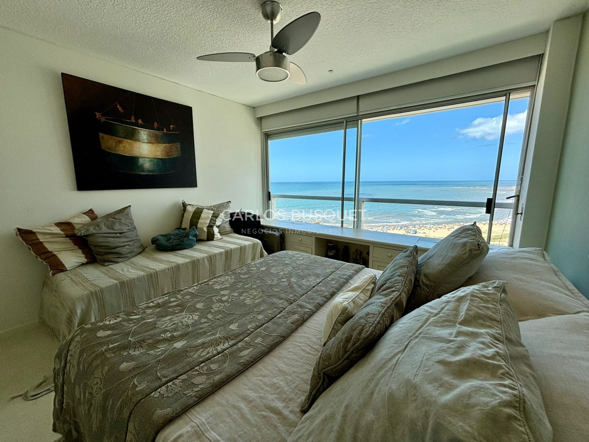Apartamento ID.479 - Apartamento en venta de 3 dormitorios en la brava, primera fila! 