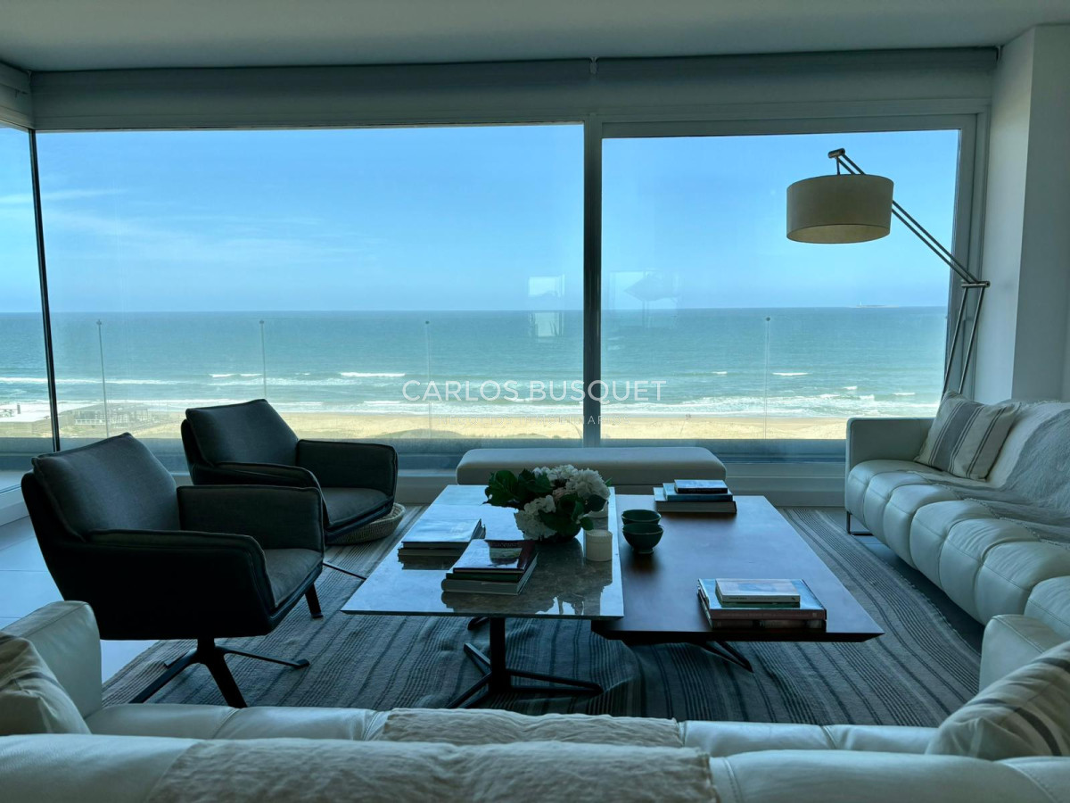 Apartamento ID.436 - Apartamento en alquiler temporal de 3 dormitorios, en playa brava, primera fila