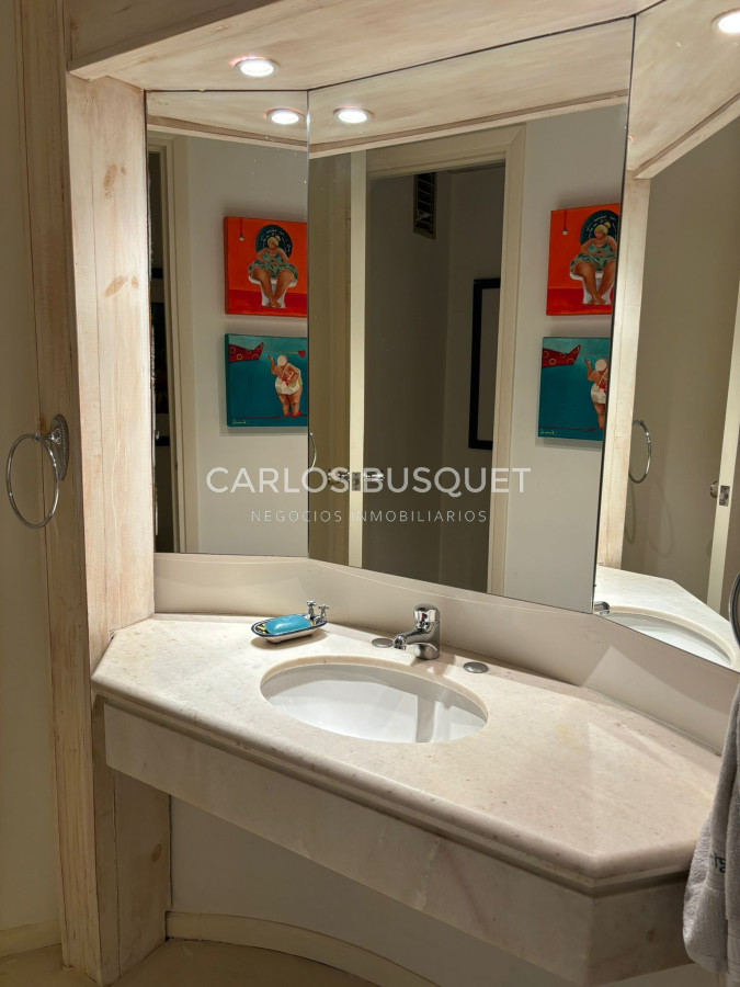 Apartamento ID.479 - Apartamento en venta de 3 dormitorios en la brava, primera fila! 