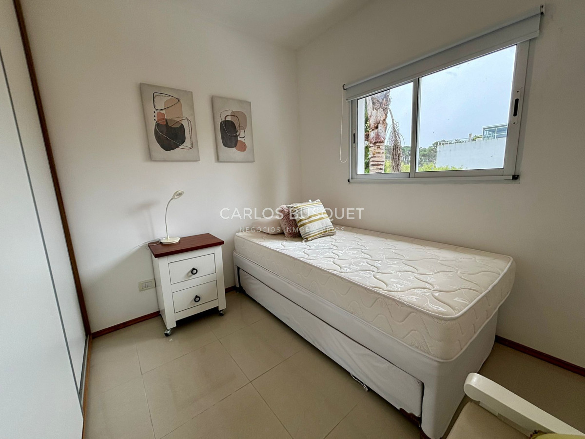 Apartamento ID.448 - Apartamento en alquiler temporal, de 3 dormitorios, en Manantiales 
