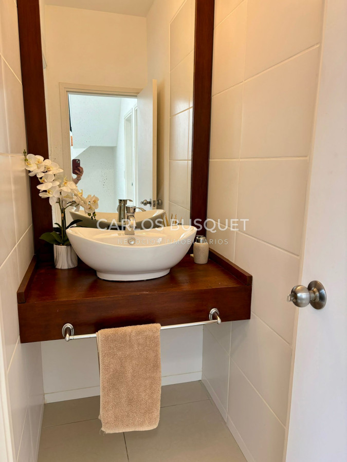 Apartamento ID.448 - Apartamento en alquiler temporal, de 3 dormitorios, en Manantiales 