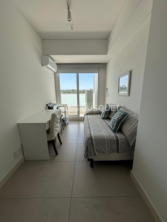 Apartamento ID.436 - Apartamento en alquiler temporal de 3 dormitorios, en playa brava, primera fila