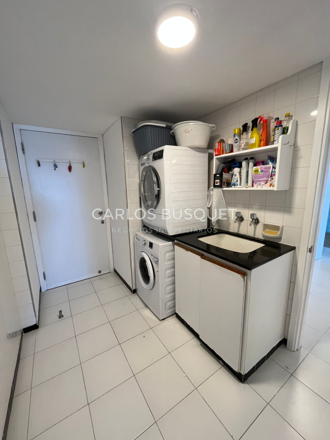Apartamento ID.445 - Apartamento en alquiler temporal, de 3 dormitorios. en zona brava!