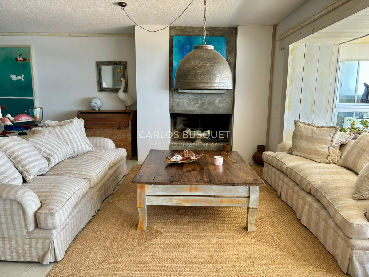 Apartamento ID.479 - Apartamento en venta de 3 dormitorios en la brava, primera fila! 