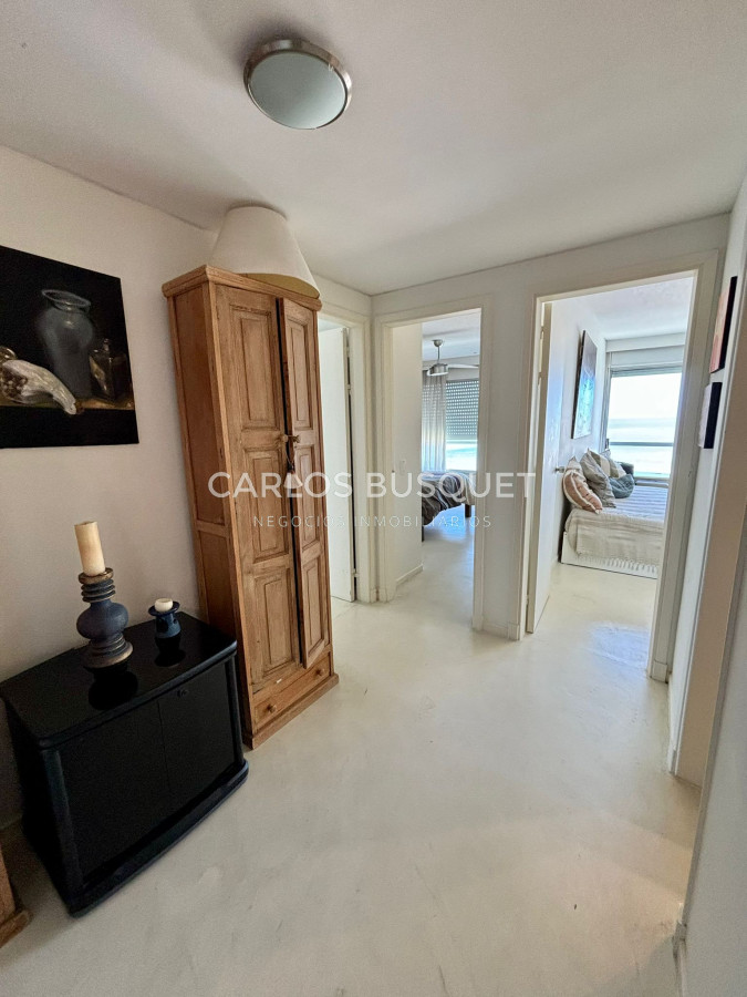 Apartamento ID.479 - Apartamento en venta de 3 dormitorios en la brava, primera fila! 