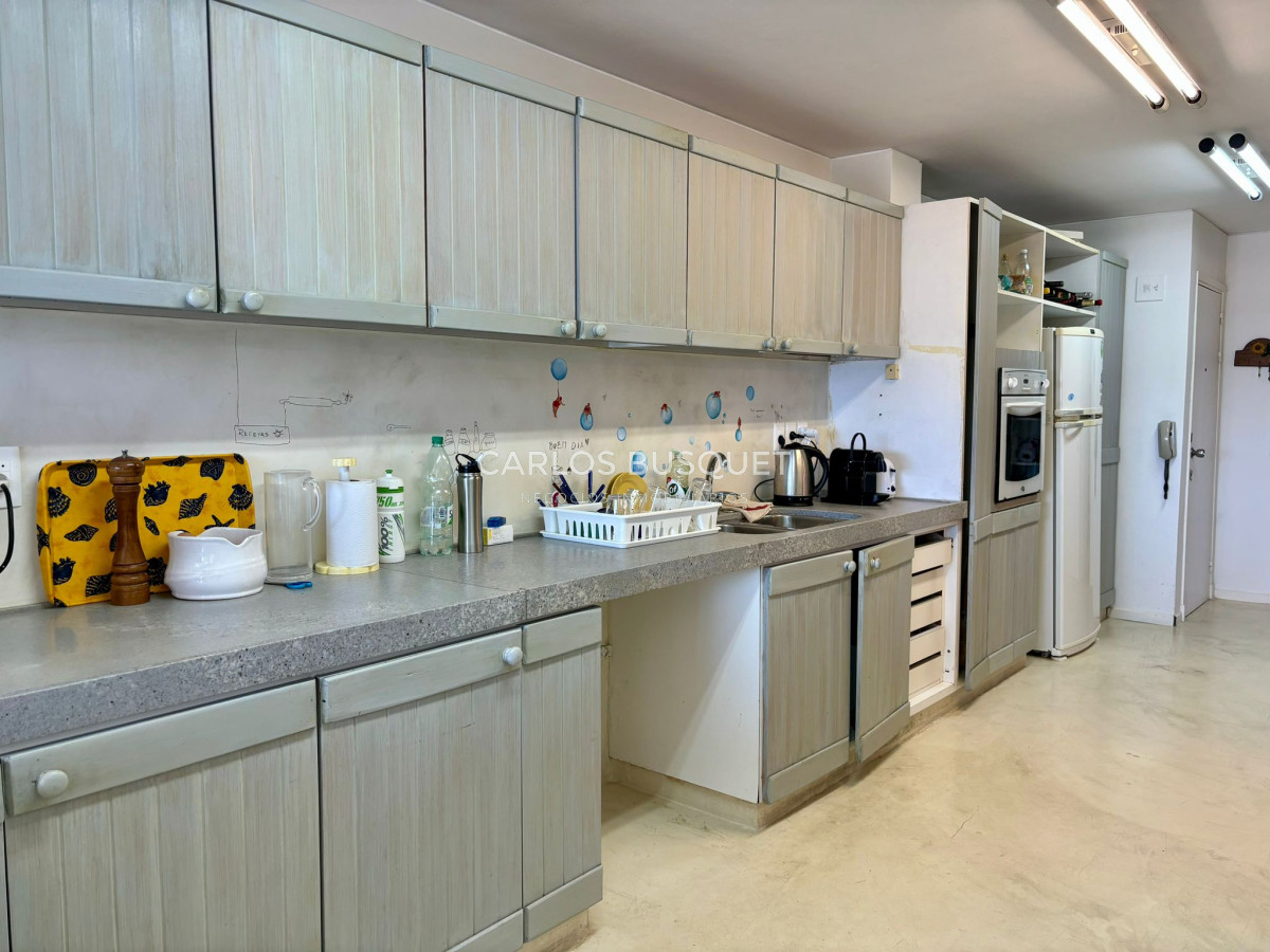 Apartamento ID.479 - Apartamento en venta de 3 dormitorios en la brava, primera fila! 