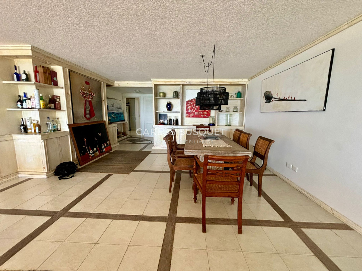 Apartamento ID.479 - Apartamento en venta de 3 dormitorios en la brava, primera fila! 