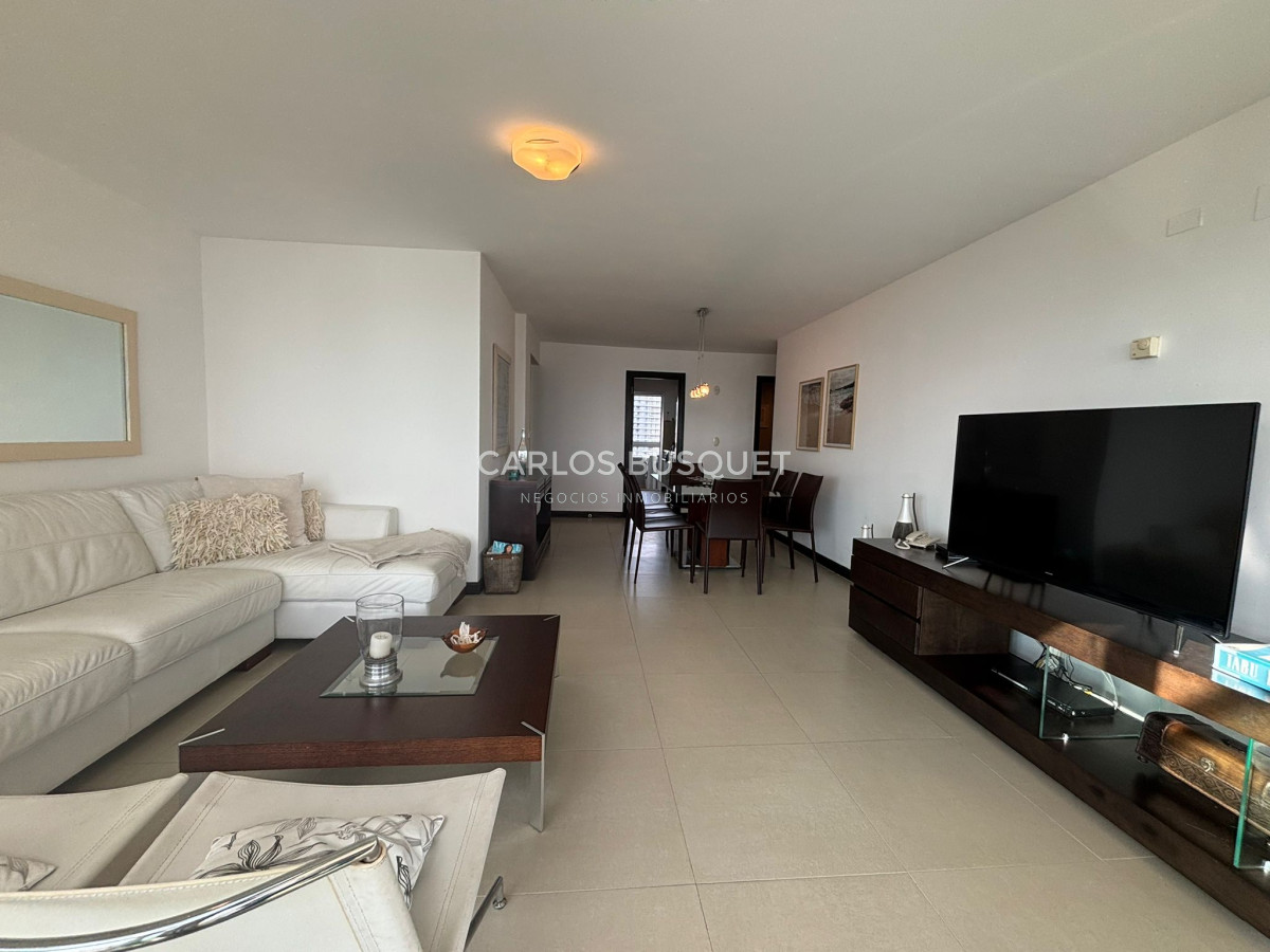 Apartamento ID.1083 - Apartamento en alquiler invernal de 3 suites en playa mansa