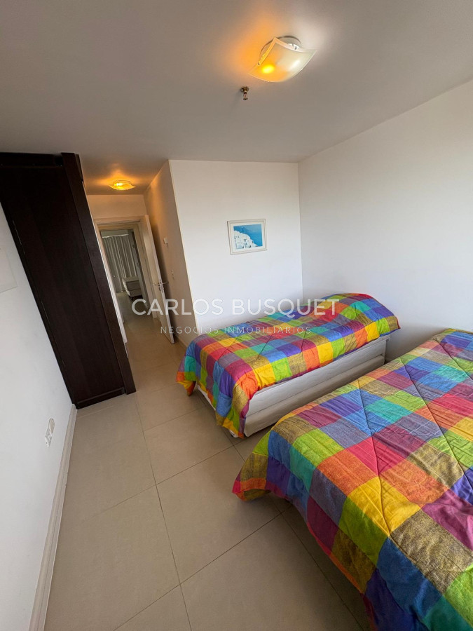 Apartamento ID.1031 - Aapartamento en venta, de 2 dormitorios, en playa Mansa 