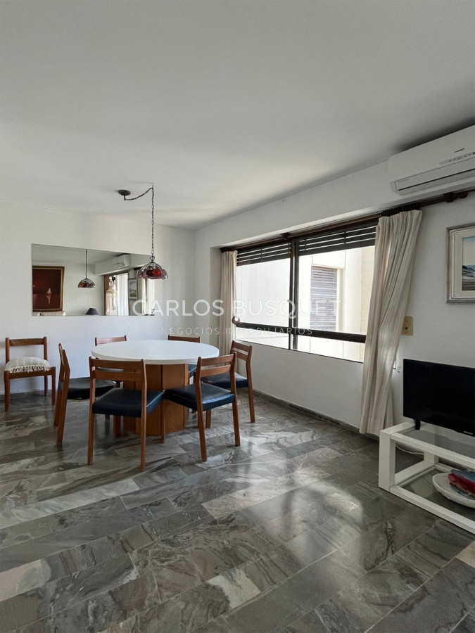 Apartamento ID.519 - Apartamento en venta de 3 dormitorios, en playa brava 