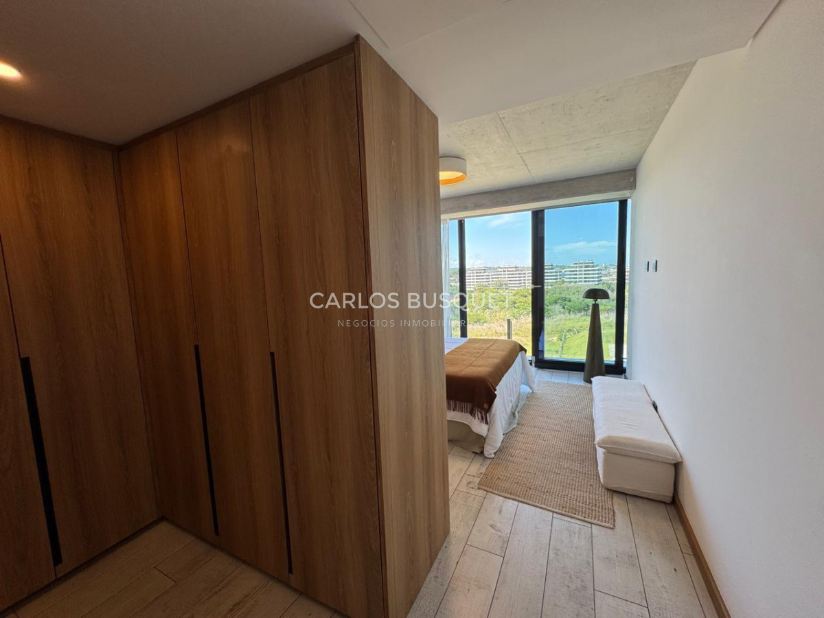 Apartamento ID.1077 - Apartamento en venta de 3 dormitorios en venta en Playa Brava