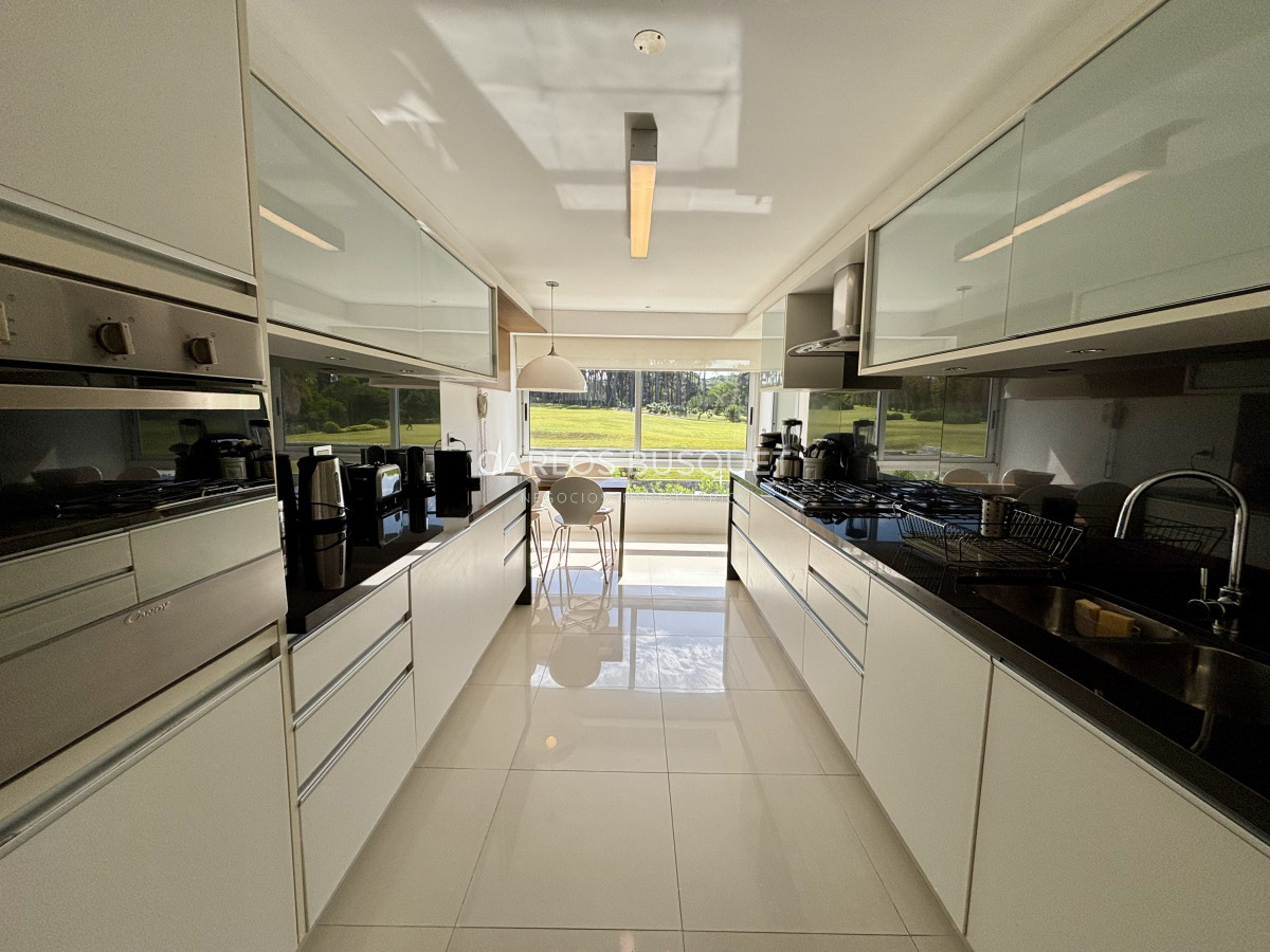 Apartamento ID.846 - Venta de apartamento 3 dormitorios en suite, en playa brava, torre Indigo