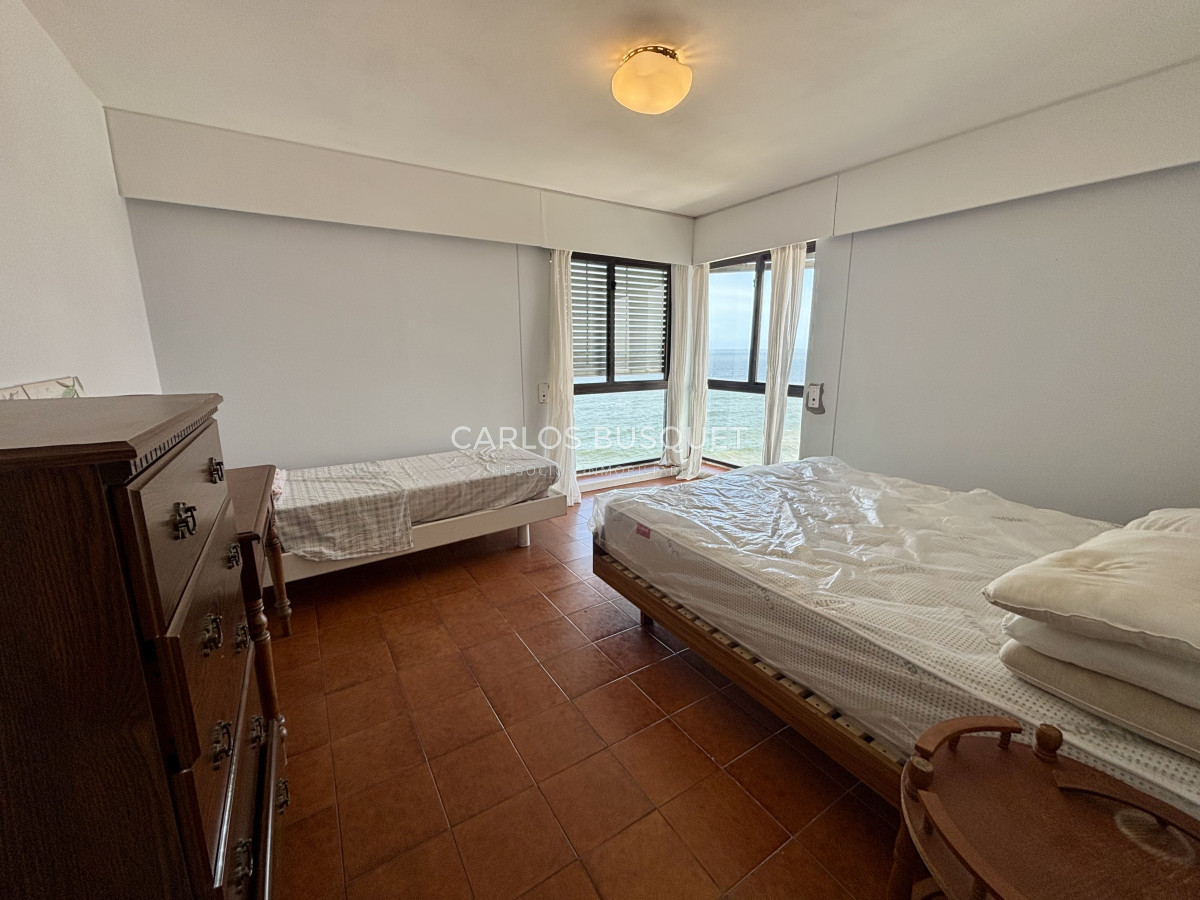 Apartamento ID.1363 - Apartamento en venta de 3 dormitorios en suite en Península 