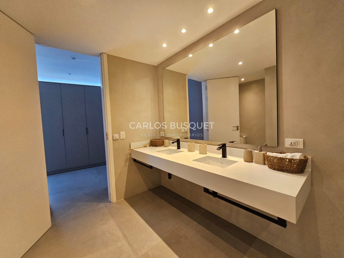 Apartamento ID.1420 - Espectacular apartamento en la Delamar La Barra en venta y alquiler temporal