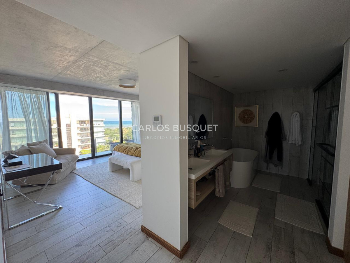 Apartamento ID.1077 - Apartamento en venta de 3 dormitorios en venta en Playa Brava