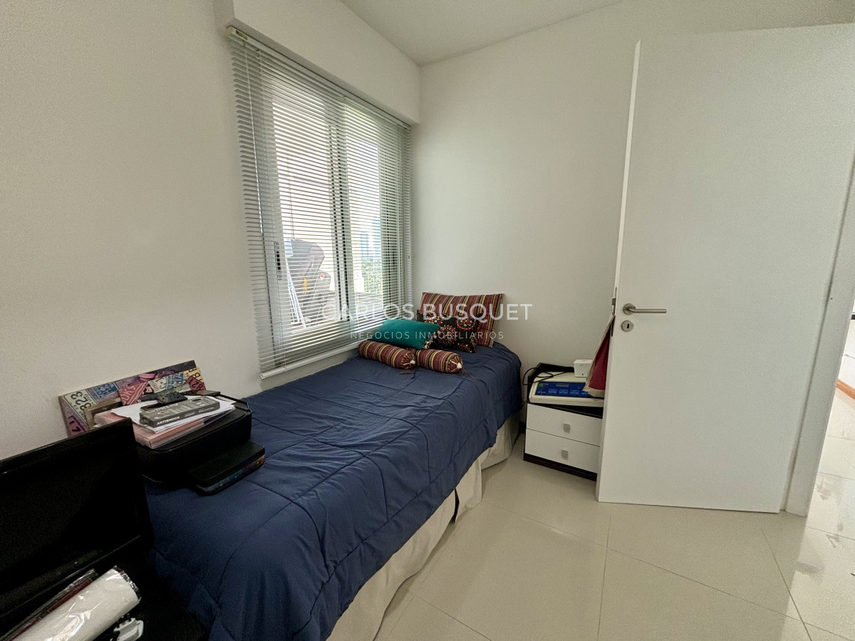 Apartamento ID.869 - Apartamento en alquiler temporal, de 3 dormitorios, en playa brava