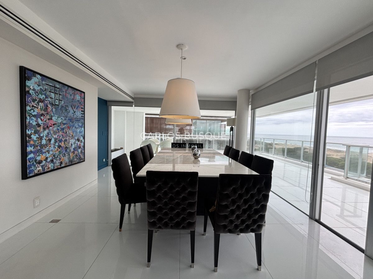 Apartamento ID.1558 - Venta apartamento de 4 dormitorios en Playa Brava, Penthouse con parrillero propio 